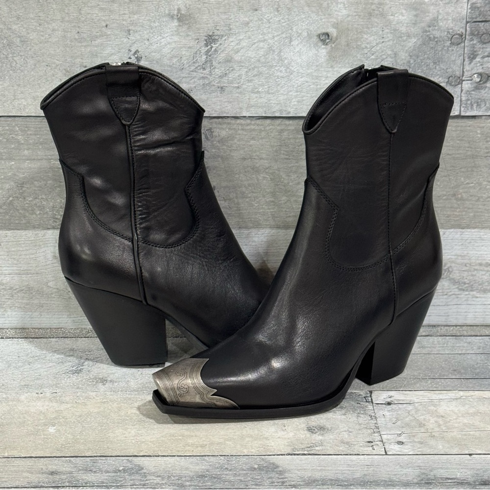 Free People Brayden Western Cowboy Boot  - Black  Leather Metal Toe - Size - 8